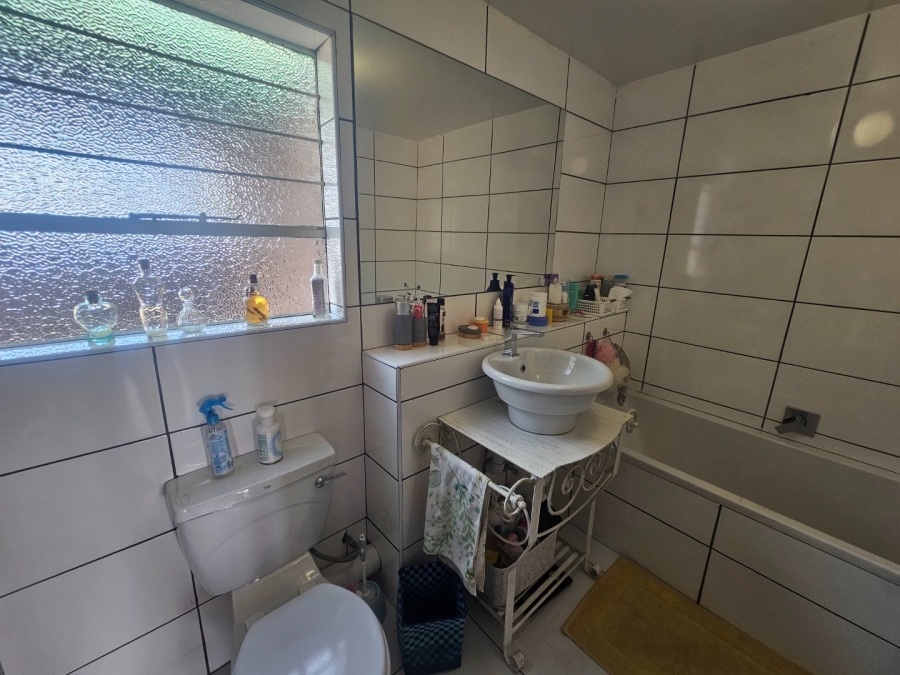 4 Bedroom Property for Sale in La Provance Free State